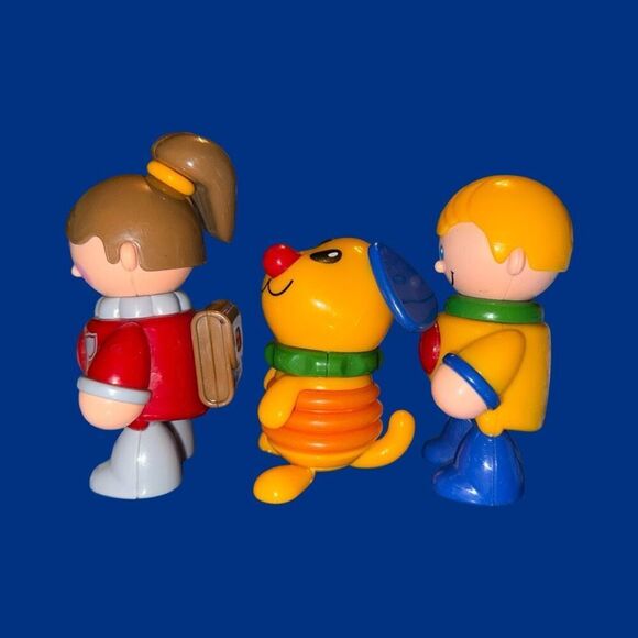 Tolo First Friends School Friends & Puppy Figures B19 - Picture 2 of 5